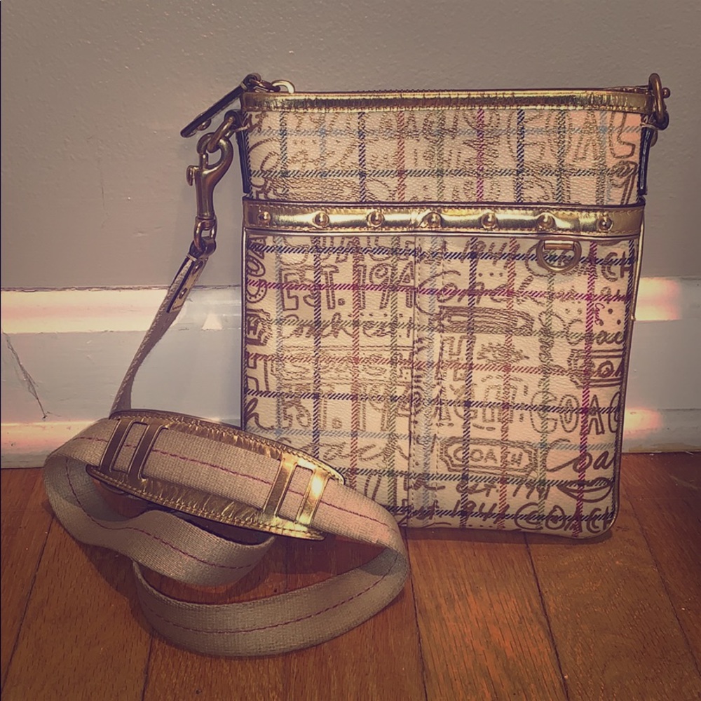 Coach Graffiti Swingpack